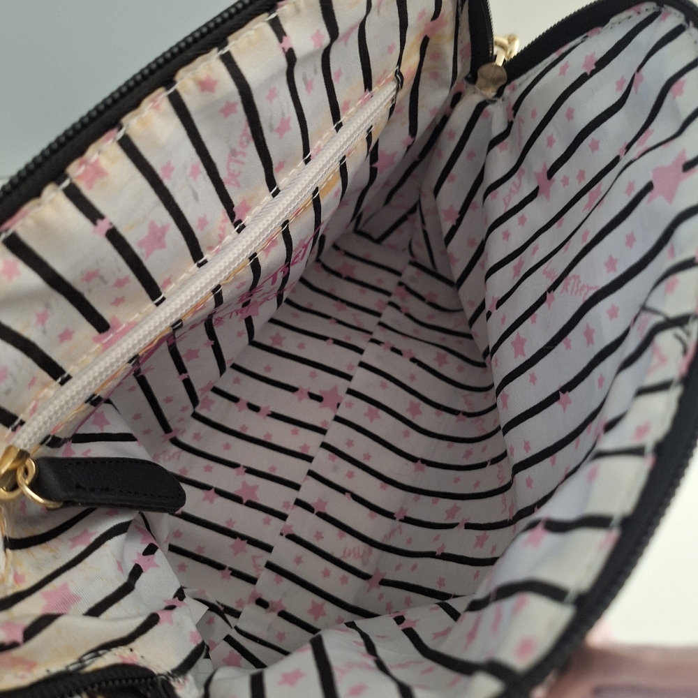 Betsey Johnson "Darcy" shoulder/crossbody bag - Picture 8 of 10